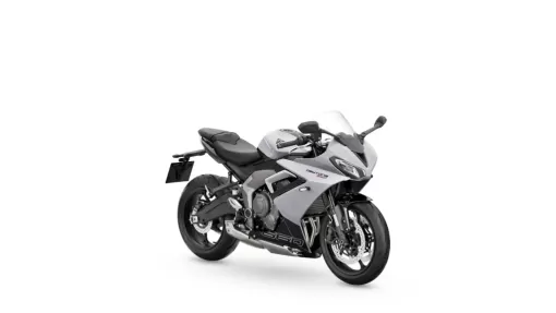 daytona-660-my24-snowdonia-white-anglerhs.png